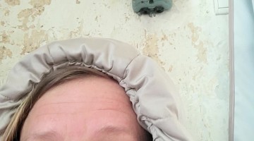 Tiny Duckling Pops Out of Hood and Melts Hearts Instantly