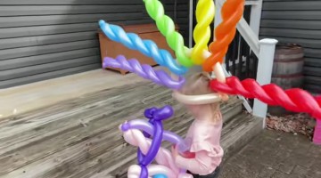 Nonchalant Birthday Balloon Mohawk Hat