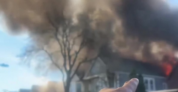 Chicago Man Runs into Burning House to Warn Family of Fire