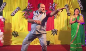 This man dancing to Govinda tunes is the best thing you will see today!