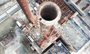 Incredible drone footage of abandoned New Orleans factory