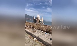 Indonesia’s famous ‘floating mosque’ now sinking following earthquake