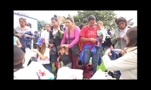 Venezuelan migrants receive donations from Bogota community
