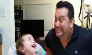 Baby's Reaction to Her Dad Singing