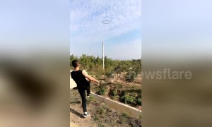 Retired Chinese soldier shows off incredible throwing skills with epic trickshots