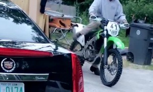 Dog Hops Onto Motorcycle for Ride