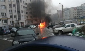 Man Escapes Burning Car