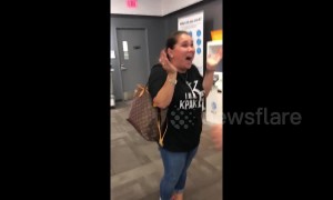 Mother can't contain herself when son surprises her for Thanksgiving