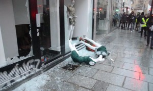 Starbucks and McDonald's attacked in Paris' violent yellow vest protests