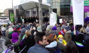 Statue of suffragette Emmeline Pankhurst unveiled in Manchester