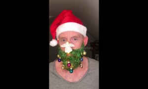 Deck your beard! Taking the Christmas trend to the next level