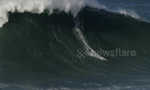"Biggest wave ever surfed by a Russian" recorded in Nazaré beach