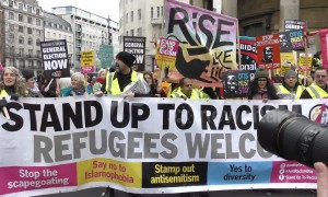 Hundreds join "yellow vest' inspired march through London to call for general election