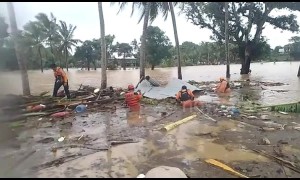 Search and rescue efforts underway in the wake of deadly Indonesia floods