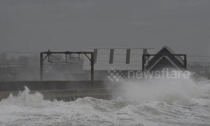 Storm Erik batters Ayrshire in Scotland