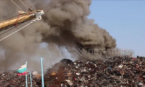 Large fire at scrap metal yard in Varna port, Bulgaria