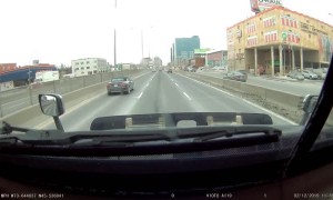 Car Has Tire Fall Off on Freeway, Keeps Driving