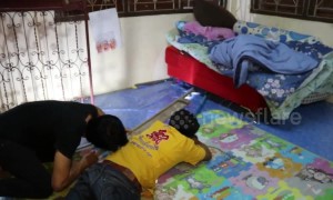 Thai homeowners call emergency services after finding King cobra