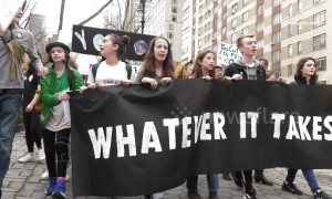 Young New Yorkers skip school to demand action on climate change