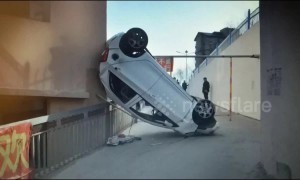 Drunk driver drives car off 13-foot-high road in Inner Mongolia