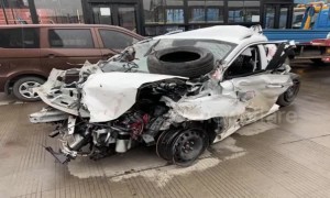 Driver saved from car crash by obeying police instructions over phone