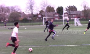 Parents of U10 football team have charity match with some hilarious fails