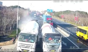 Highway light knocked down in lorry road rage incident in China