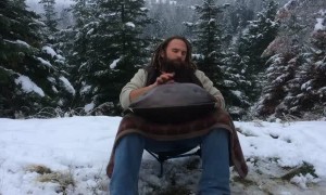 Ethereal in E Performs Gorgeous Handpan Piece