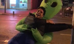 Alien Abduction in Tel Aviv