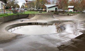 Oregon flooding pools in skatepark and engulfs parking lots