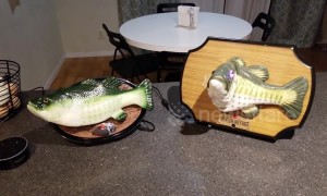 New Big Mouth Billy Bass vs. DIY Alexa Big Mouth Billy Bass