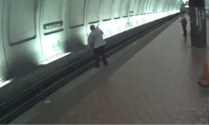 Good Samaritans rescue blind man who had fallen onto subway tracks