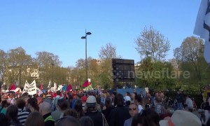 'We Love You!' chants ring out in Marble Arch from Extinction Rebellion protesters waiting for Greta Thunberg to speak