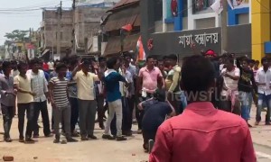 Violence erupts at polling station during general election in India