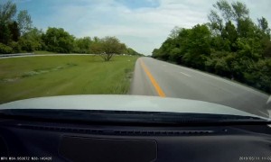Driver Dodges Chaos on Highway