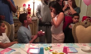 Gender reveal party turns into surprise marriage proposal