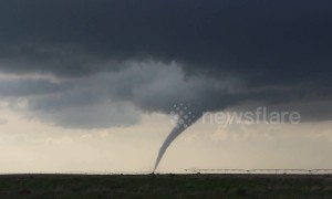 Tornado touches down in northern Oklahoma