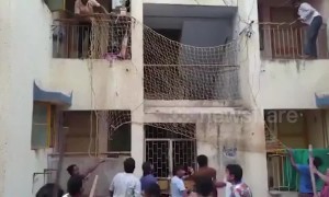 Terrifying moment leopard enters residential area in western India