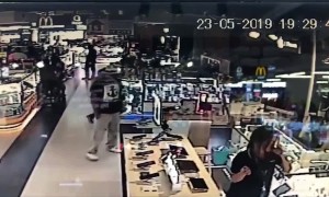 French tourist caught by furious locals after allegedly stealing new Huawei P30 phone