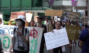 Climate change protesters in Bangkok call on government to cut pollution