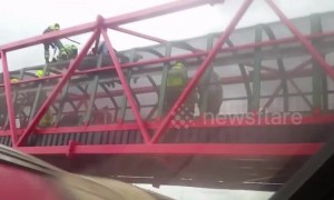 Man removed from bridge over London's Central Line
