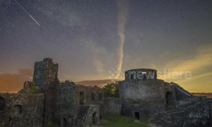 Time-lapse footage captures Welsh castle with astronomical night sky backdrop