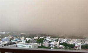 Massive dust storm captured on camera in India