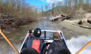 Whipping a 360 in a Jet Stream Boat