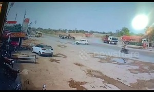So close! Driver escapes horror smash with tractor in India
