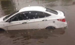 Torrential rain floods area around Moscow's Sheremetyevo airport