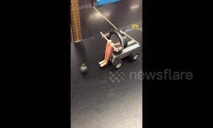 Australian science teacher makes slightly creepy device to explain pendulums