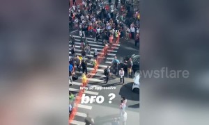 Man tries to rip barricade from anti-Trump protesters who brought Manhattan traffic to standstill