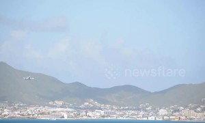 'Airport beach' in Caribbean features startlingly low flying planes