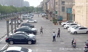 Alleged drunk man in Shanghai smashes several cars after girlfriend 'betrayed him'